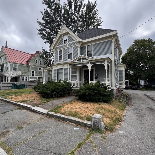 Building Photo - 116 Highland Ave