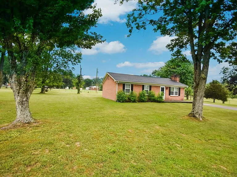 Building Photo - 113 Moore Dr