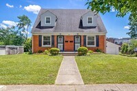 Building Photo - 1462 Meadowthorpe Ave