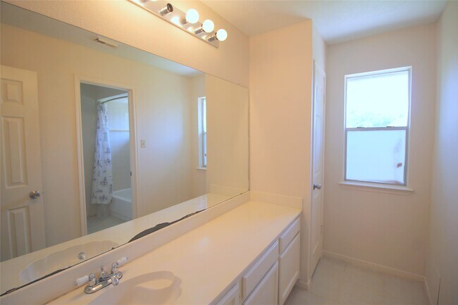 Building Photo - 16326 Brush Meadow Ct