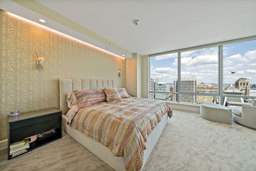 Master Bedroom - 1414 S Penn Sq