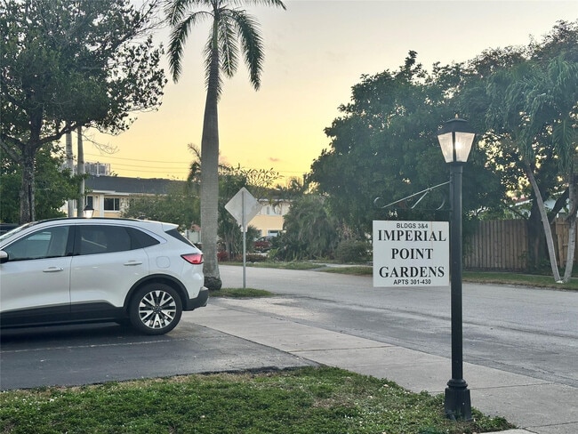 Building Photo - 5720 NE 22nd Way