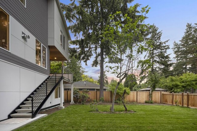 Building Photo - 13755 1st Ave NW