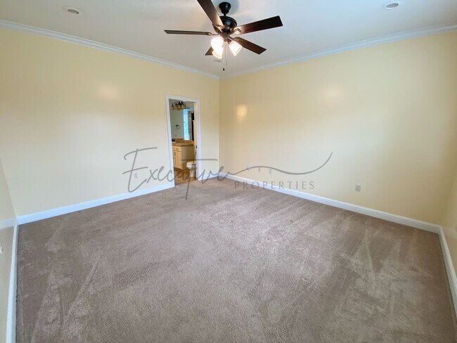 Building Photo - Family Home in Lafitte Landing – Fenced Ya...
