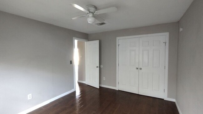 Primary Photo - 933 Meadowlark Circle