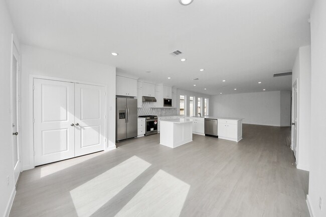 Building Photo - 26903 Zebra Grass Dr