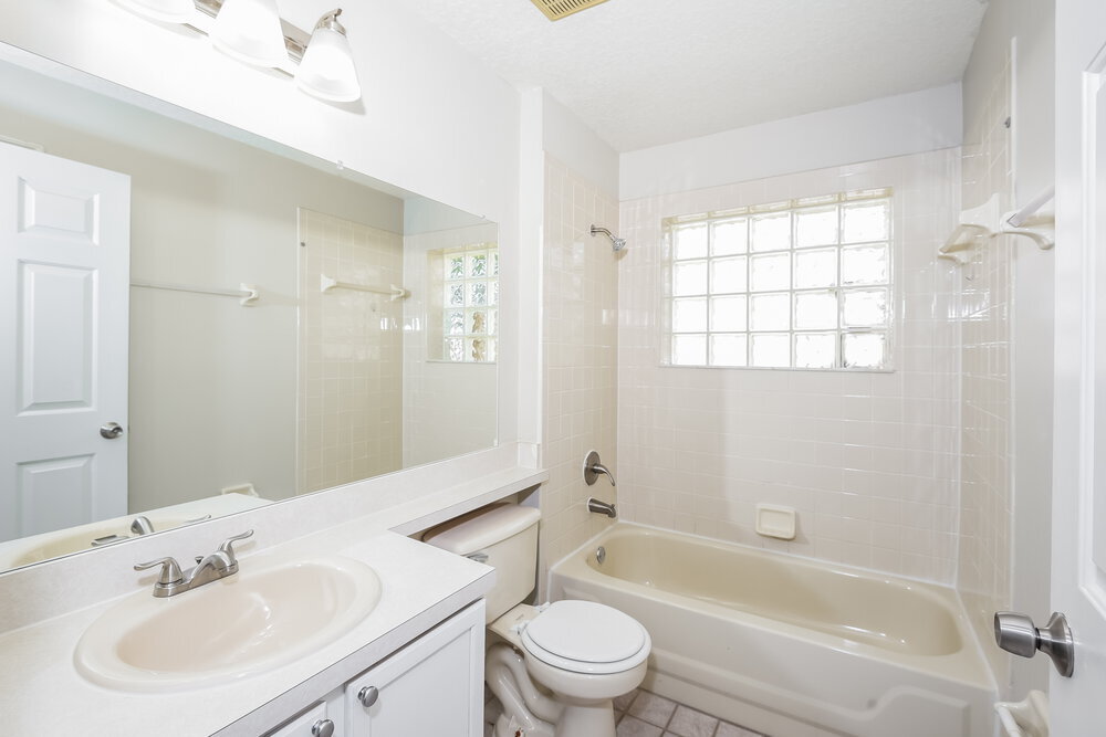 Building Photo - 4331 Boca Woods Dr