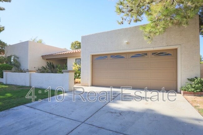 Building Photo - 951 E Leeward Ln