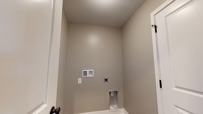 Building Photo - 3 bed 2 bath in Savannah schools close to I-29