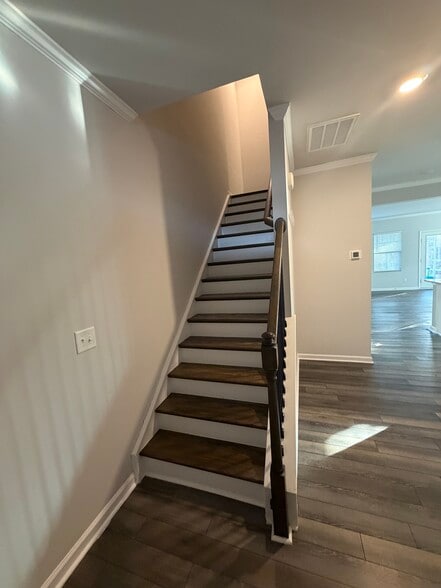 Building Photo - 1313 Pate Farm Ln