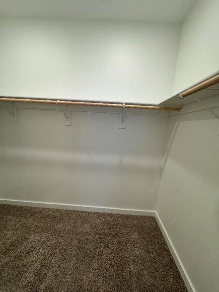 Building Photo - 226 Kinross Ct