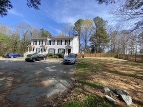 Building Photo - 505 Avent Ferry Rd