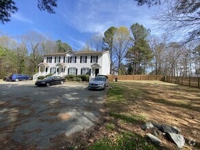 Building Photo - 505 Avent Ferry Rd