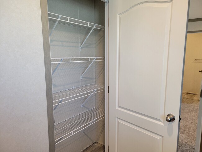 Building Photo - 9634 Seaway Dr