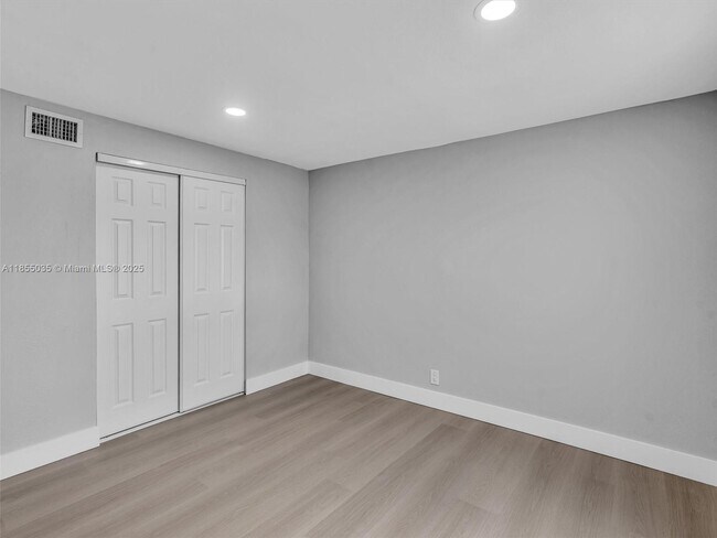Building Photo - 19021 NW 23rd Ct