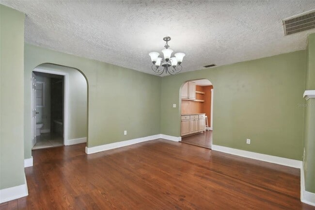 Building Photo - 1925 52nd St S