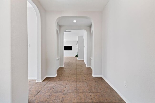 Building Photo - 3721 Pine Needle Cir