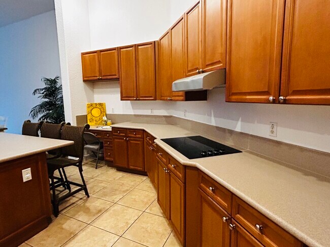 Building Photo - 10440 Cypress Lakes Preserve Dr