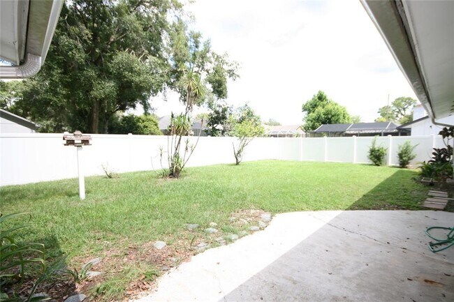 Building Photo - 17839 Sunrise Dr