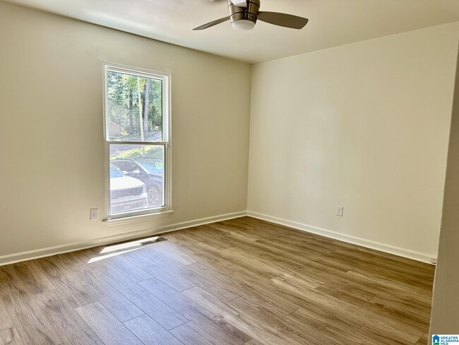 Building Photo - 2413 Pentland Dr