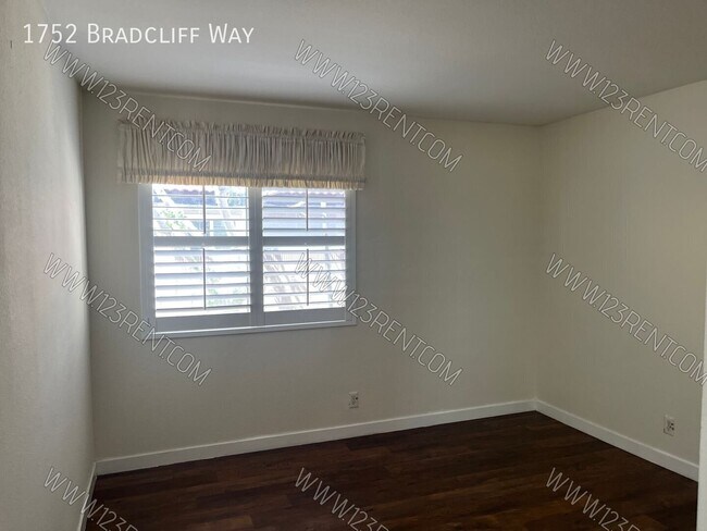 Building Photo - 1752 Bradcliff Way