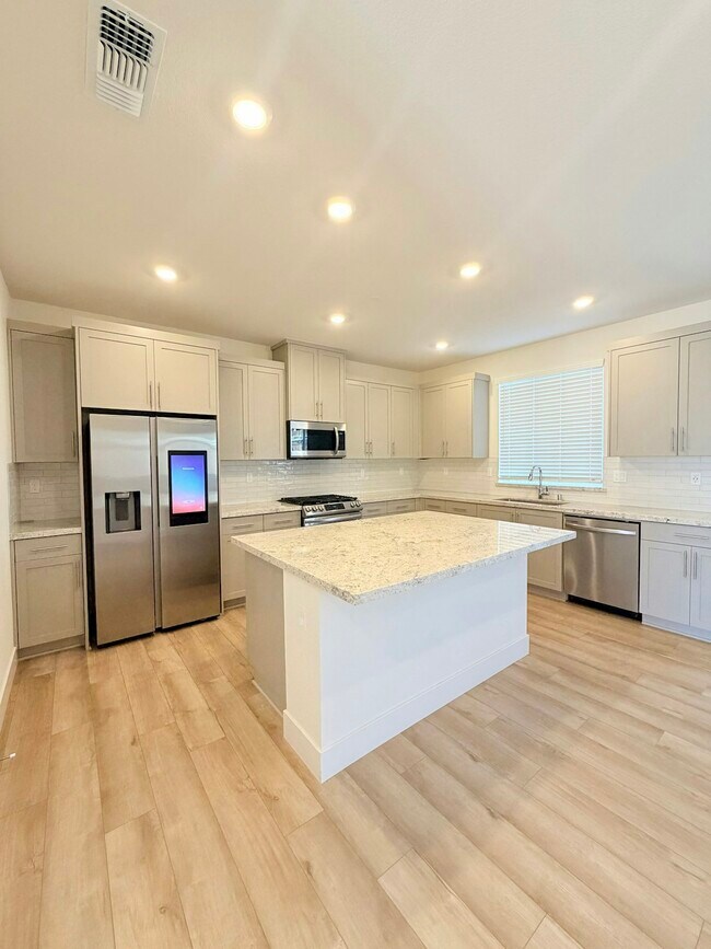 Building Photo - 3948 Telluride St