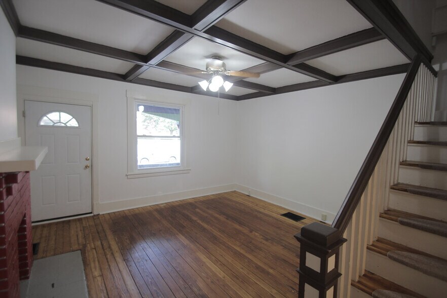 Building Photo - 124 S Trenton Ave