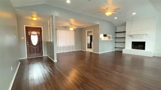 Building Photo - 1371 Stevenage Ln