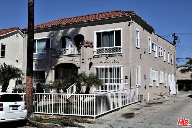 Building Photo - 1408 2nd Ave