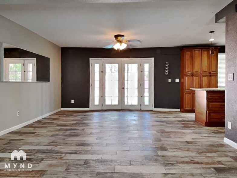 Building Photo - 8426 E Keim Dr