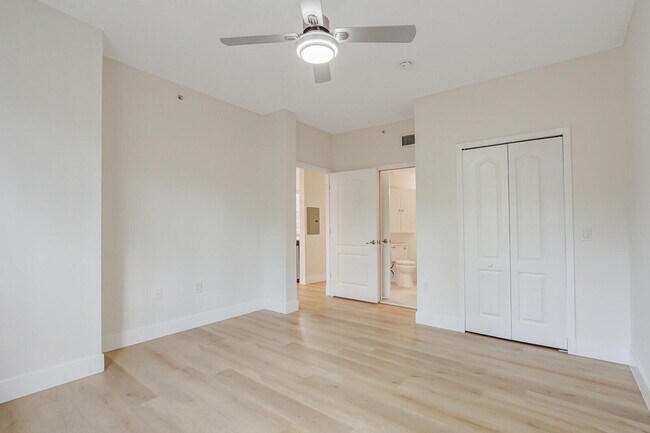 Building Photo - 11037 Legacy Blvd