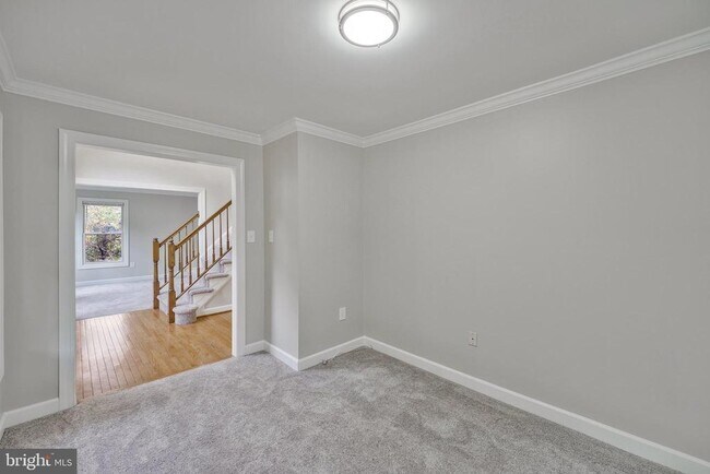 Building Photo - 4287 Exeter Dr