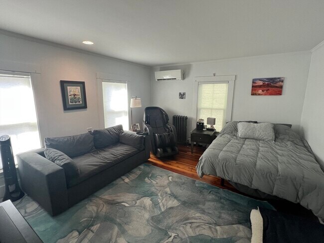 Building Photo - 15 Orchard St