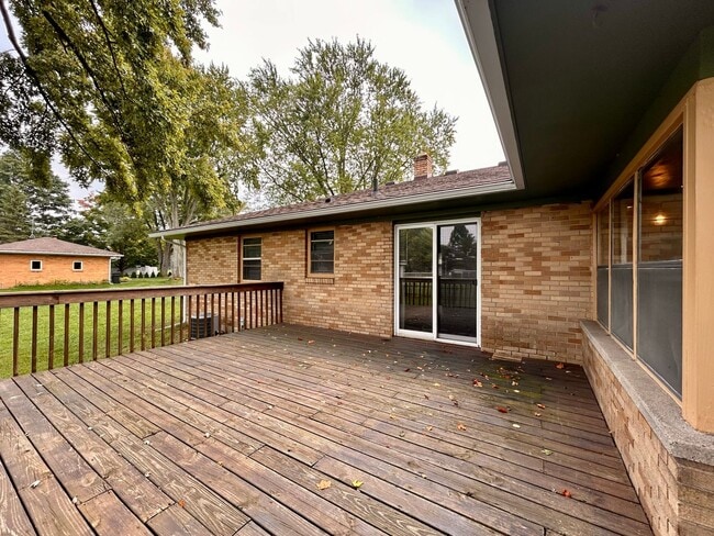 Building Photo - Four Bedroom Home in Grandville