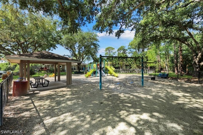 Building Photo - 1243 Briarwood Ct