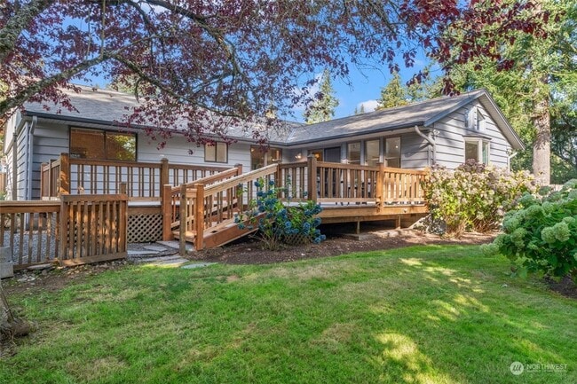 Building Photo - Spacious rambler-style 4 bed 2 bath house in Edmonds