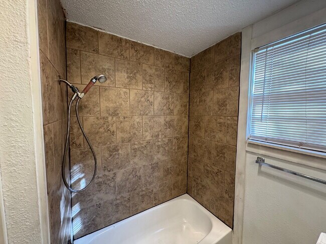 Building Photo - Home With 2 Living Areas Located Near School & W. Loop 289 / Marsha Sharp Fwy Access!