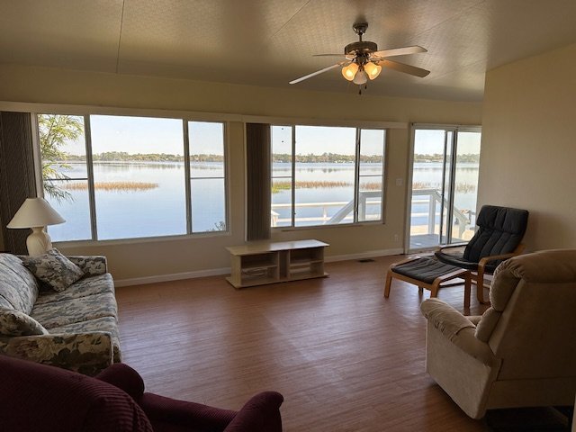 Building Photo - Charming 2 Bed, 2 Bath Manufactured Home w...
