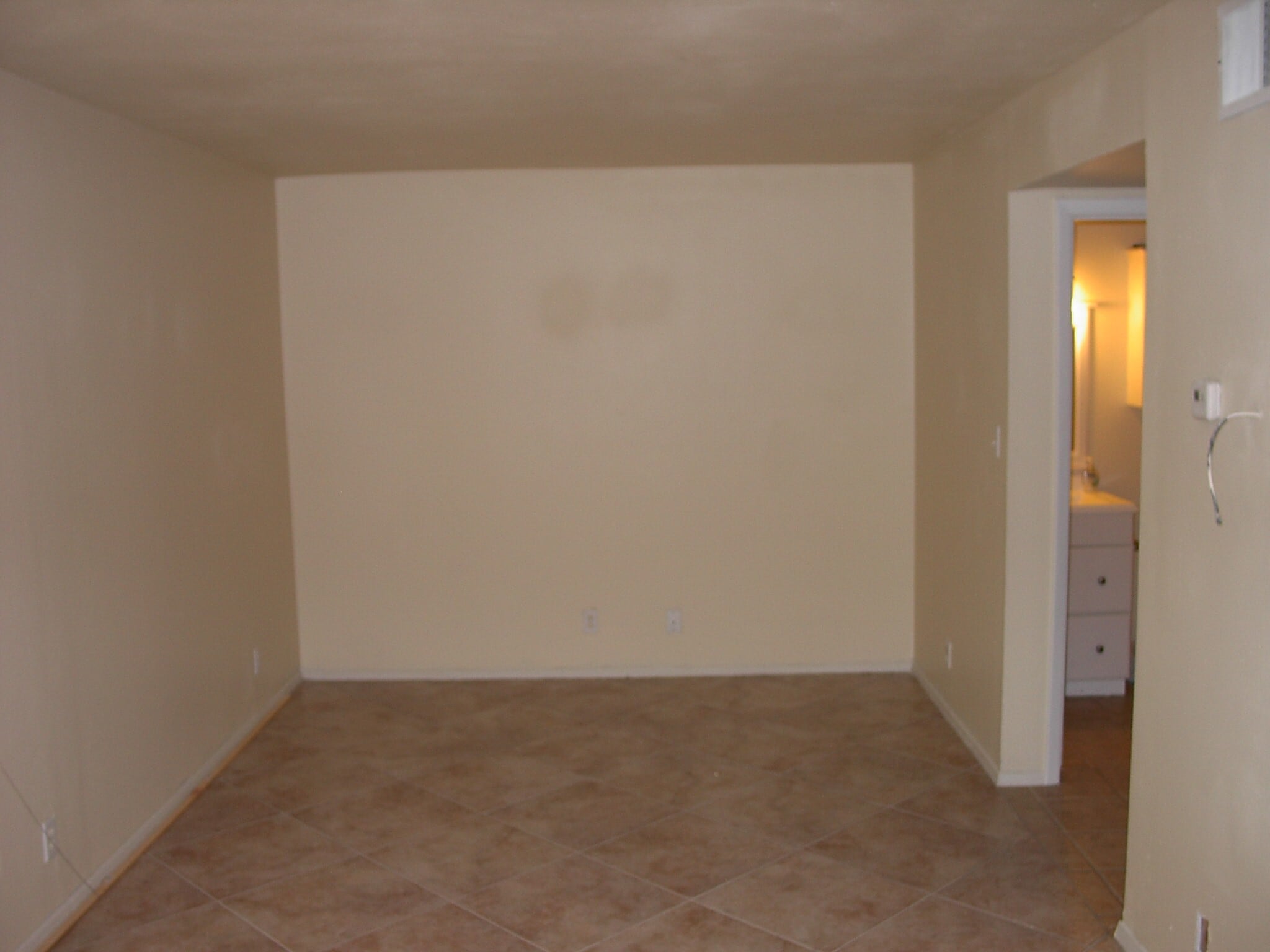 Building Photo - 500 E. Riverside Dr.