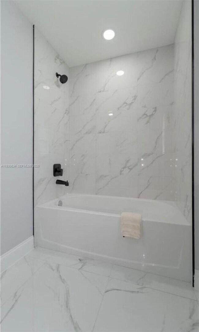 Building Photo - 761 Kirkman Ave