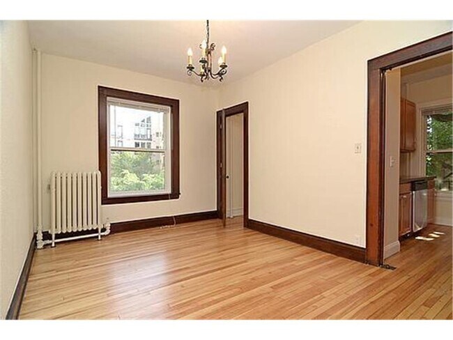 Building Photo - 1401 Willow St