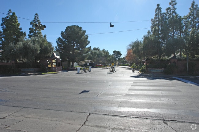 Building Photo - Las Vegas Country Club