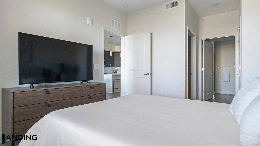 Building Photo - 9650 52nd Ave E