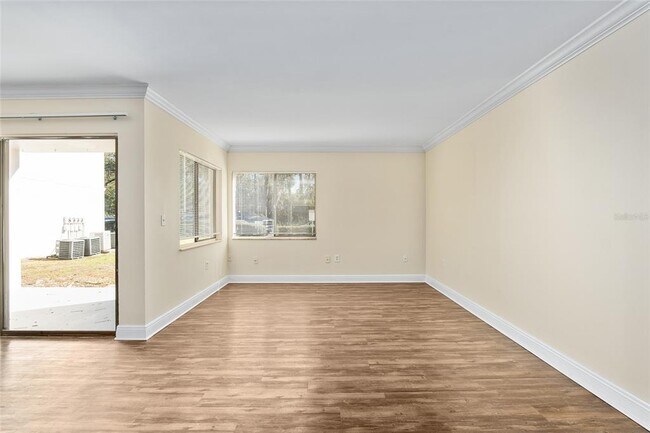 Building Photo - 1727 NE 36th Ave