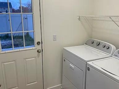 Building Photo - 1029 S Kingsbury Rd