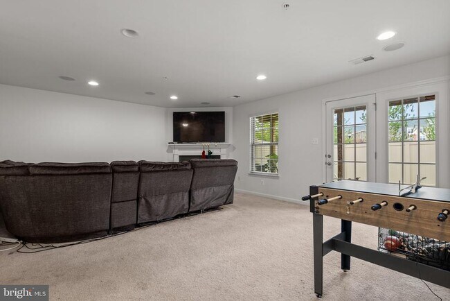 Building Photo - 14407 Sandy Ridge Ln