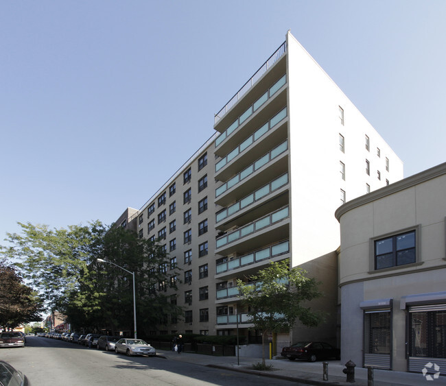 Building Photo - Birchwood House