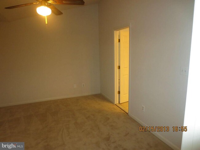 Building Photo - 6540 Creek Run Dr