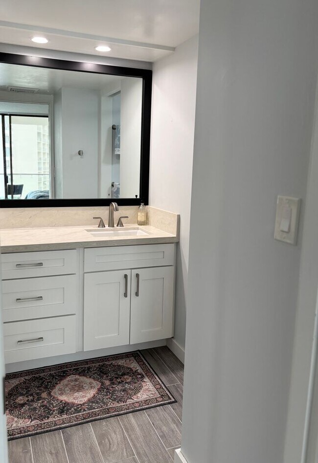 Building Photo - Refined Island Living at Wailana at Waikiki – Fully Furnished Corner Condo