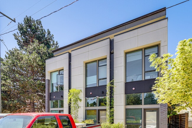 Building Photo - 3821 34th Ave W